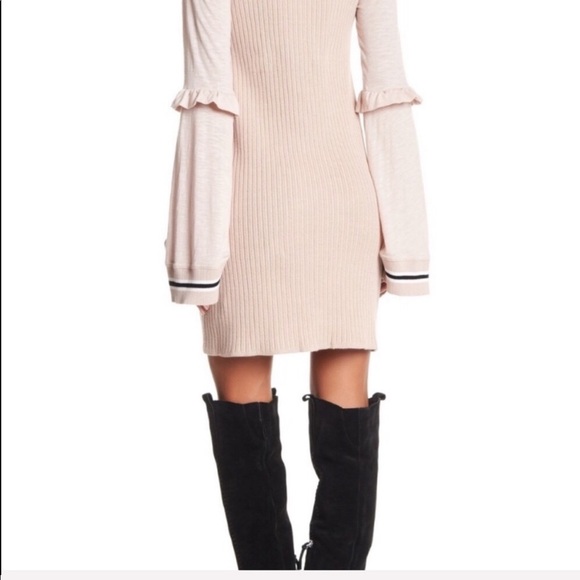 FREE PEOPLE  / Zou Bisou Knit Mini Dress - Picture 3 of 6